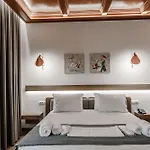 Отель Sharm Luxury Гирокастра