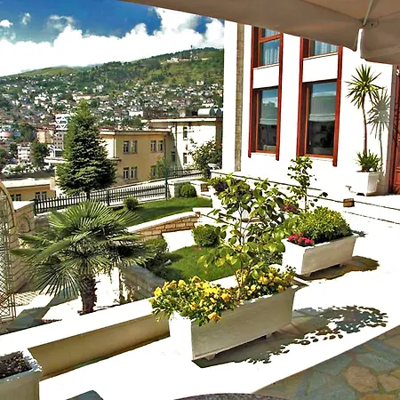 酒店 Sharm Luxury Gjirokastër