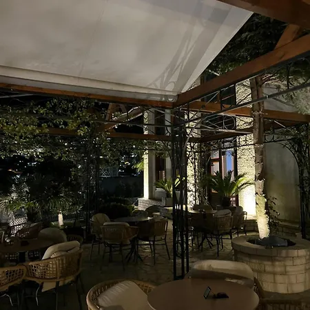 Sharm Luxury Gjirokastër