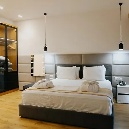 Sharm Luxury Hotel Gjirokastër