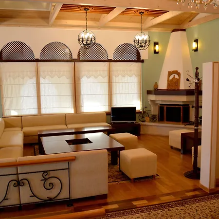 Sharm Luxury 4* Gjirokastër